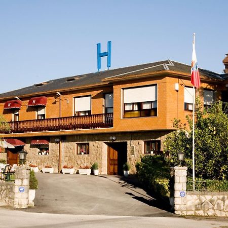 Hosteria Los Sauces Maoño Exteriér fotografie